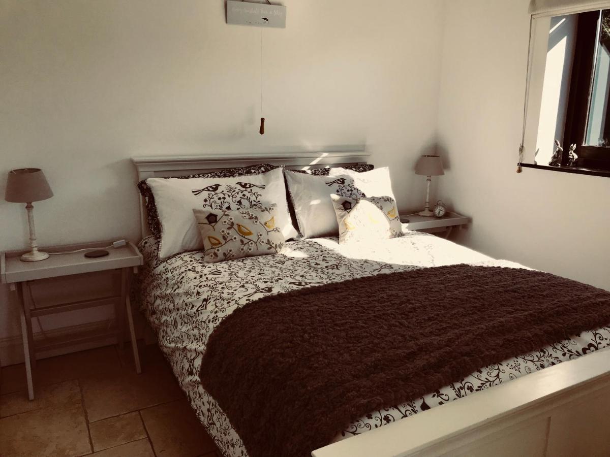 The Cow Hide Bed & Breakfast Аръндел Екстериор снимка